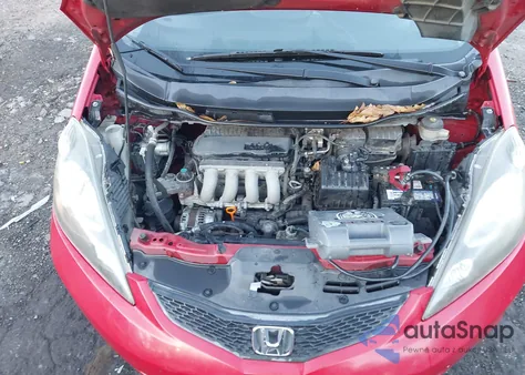 2013 Honda Fit z USA, uszkodzony, nr VIN JHMGE8H33DC075081